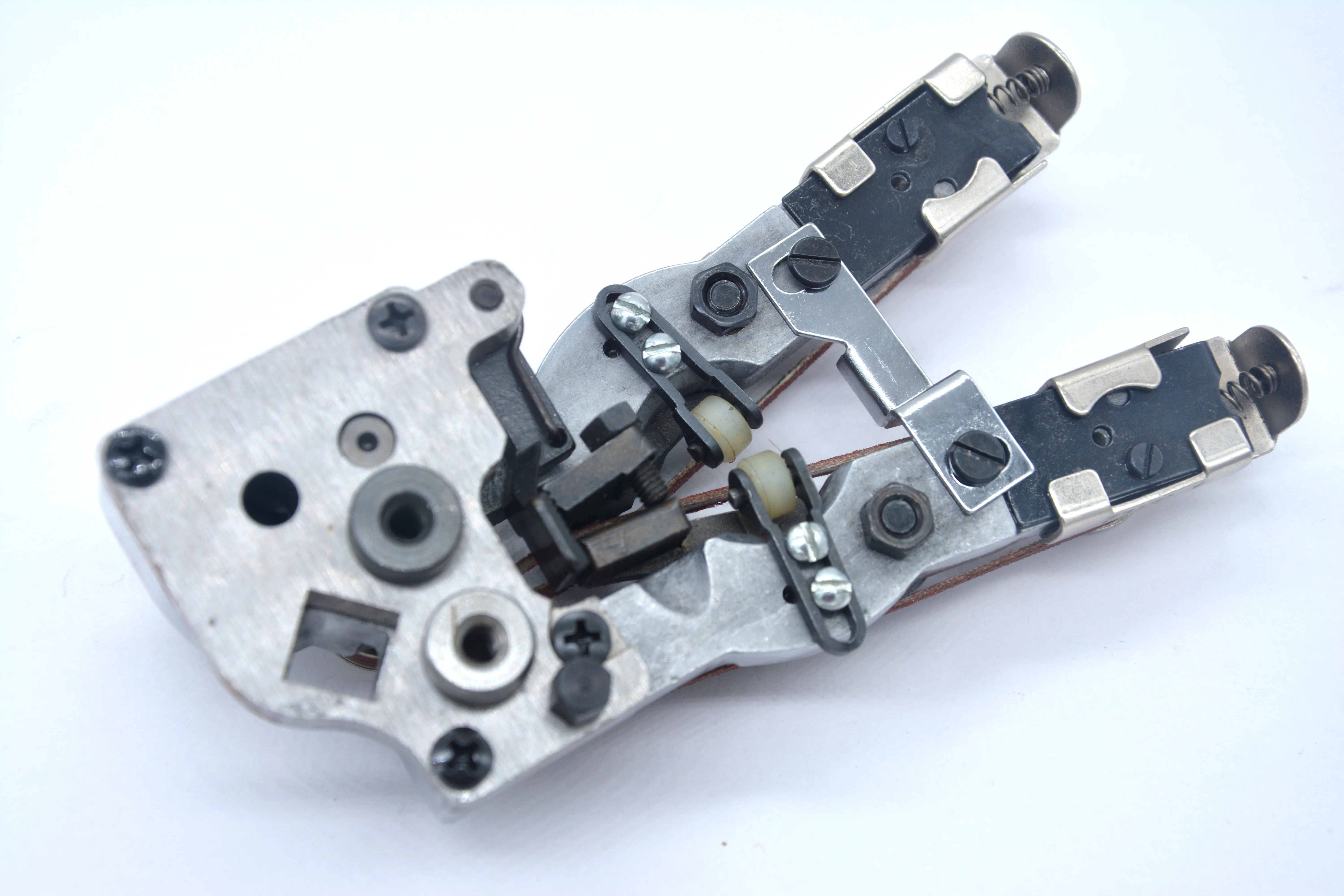 715C1 23 нижний прозрачный кронштейн (EASTMAN sharpen BRACKET set) (JZ 84272)|bracket| |