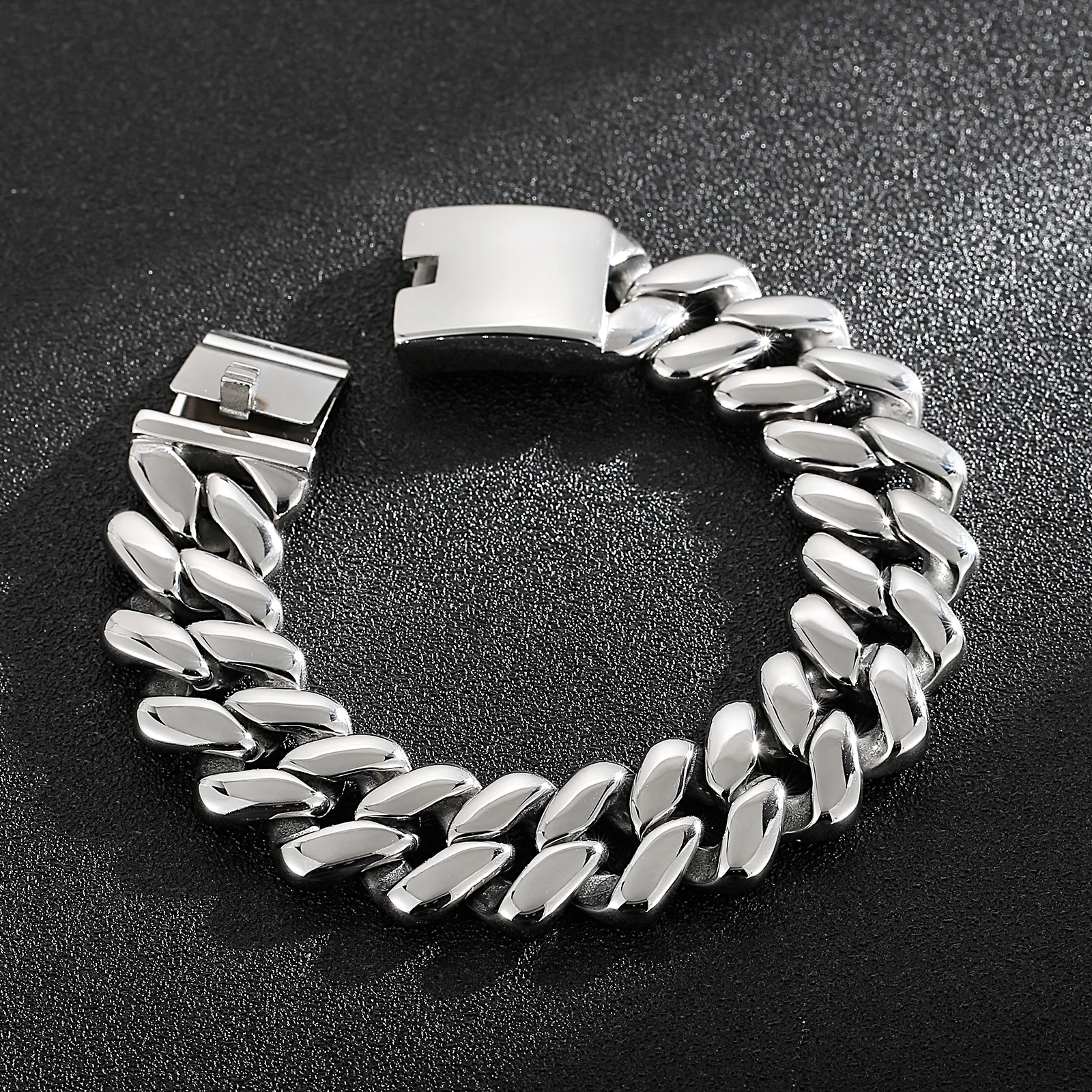 

Jewels Store 20mm Polished Men's Wristband Chain Heavy Duty Stainless Steel Bracelet Simple Jewelry For Man JS23643-D