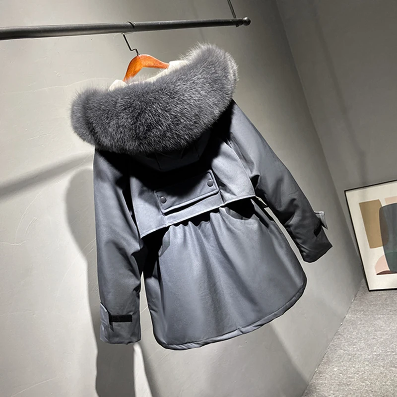 Парка женская на 90% пуху с капюшоном и воротником из лисьего меха | Женская одежда