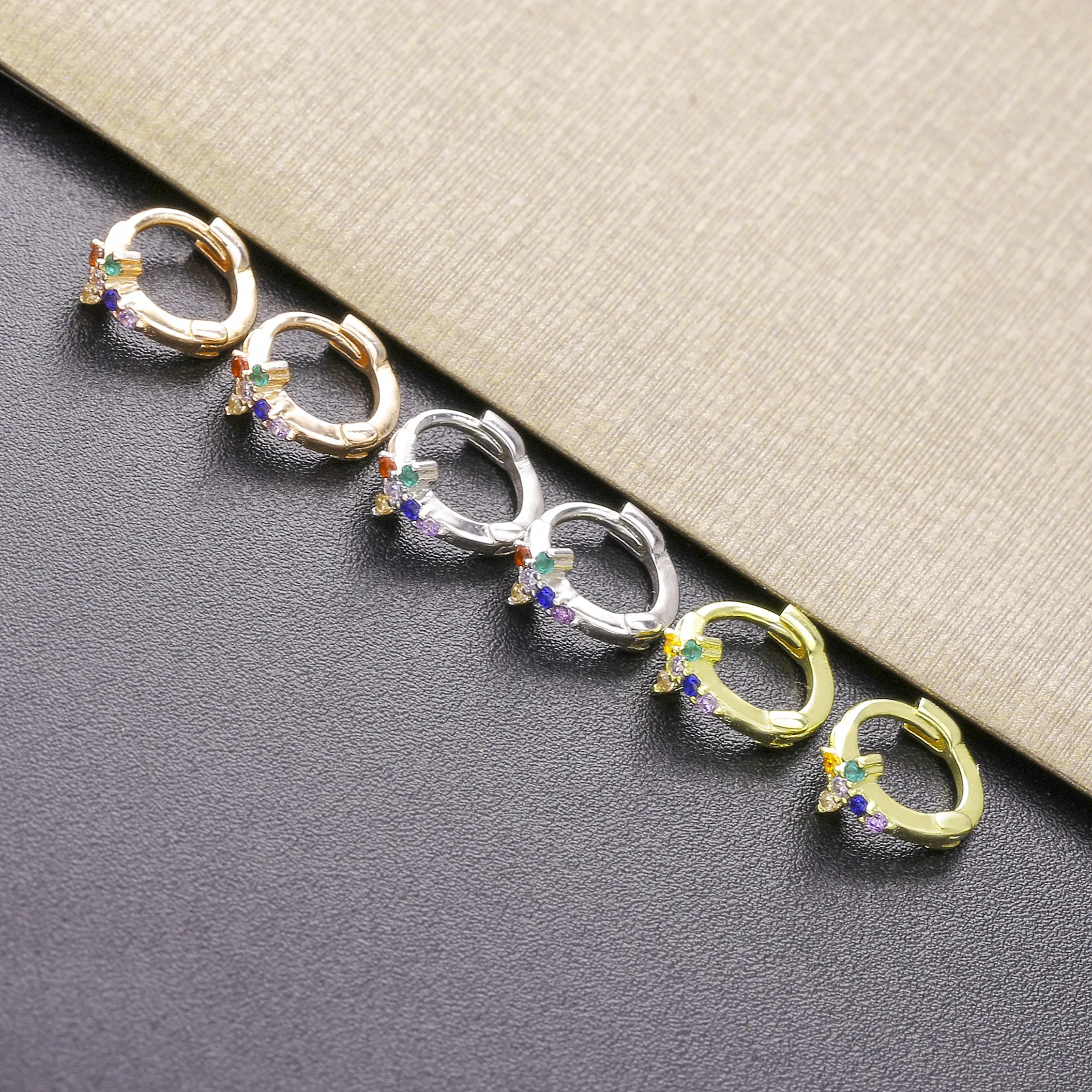 Женское кольцо с радужным крестом из серебра 925 пробы|Серьги-кольца| |