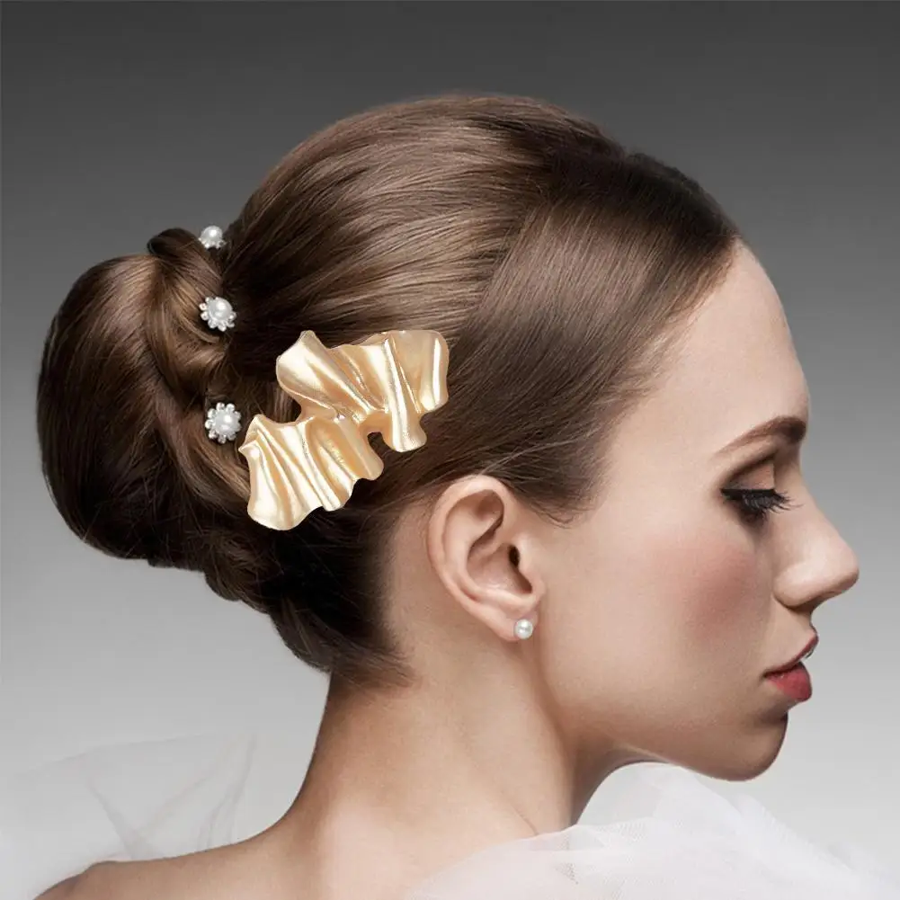 

2021 New Metal Geometric Golden Matte Exaggeration Barrette Fold Creative Exaggeration Accessories For Women Clip Girl Hair D5A4