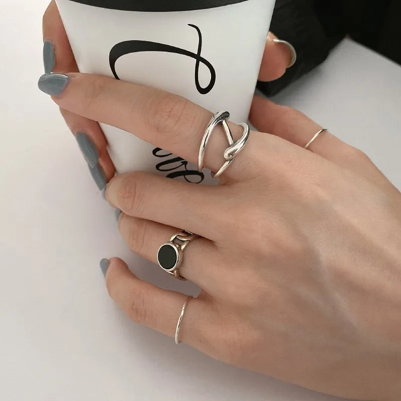 

GOLDRIA 925 Sterling Silver Lrregular Index Finger Rings For Women Black Round Chain Ring Jewelry Accessories Gift S-R1017