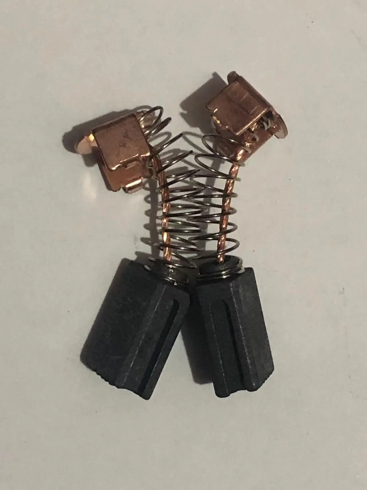 Угольная щетка Для УШМ Black Decker G720 Запасные детали для электродвигателя 10 шт. 5 х8х12