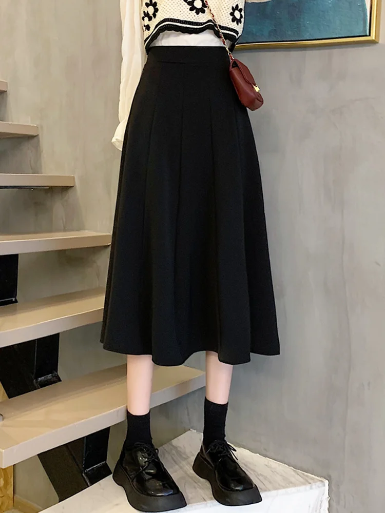 Фото Черная плиссированная юбка средней длины Женская осенне-зимняя длинная