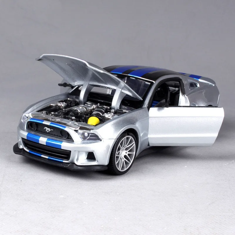 Изысканная 1:24 модель из сплава Mustang GT спортивного автомобиля коллекция премиум и