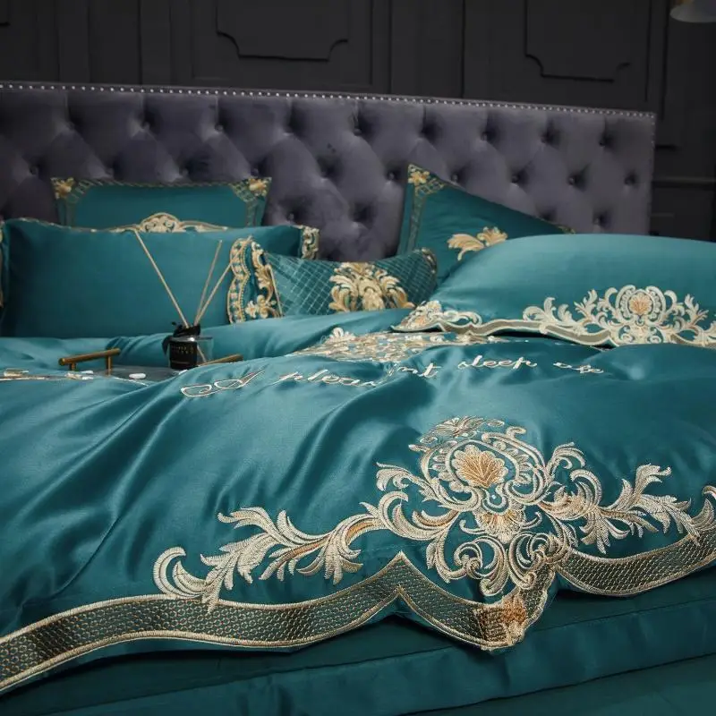 Комплект постельного белья с золотой вышивкой шелк/хлопок простыня на резинке