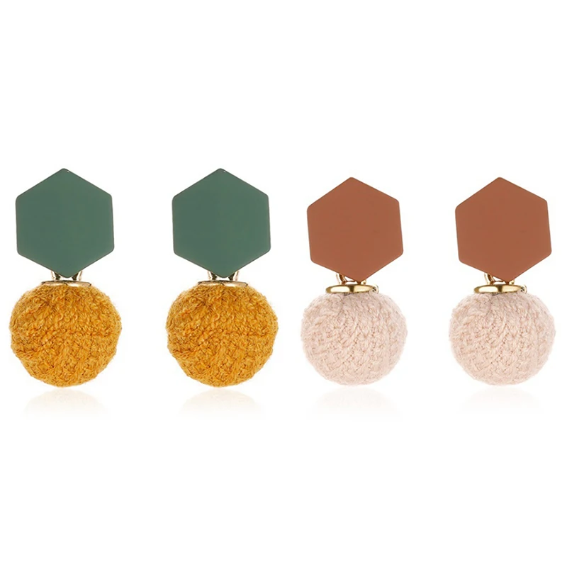 

Новые плетеные женские серьги в литературном стиле с монохромными шариками, модные серьги в Корейском стиле на осень и зиму, плюшевая серьг...