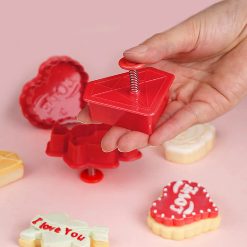 

4Pcs Valentine's Day Love Couple Rose Diamond Biscuit Cutters Cookie Stamps Plunger Cutter Fondant Molds Embossing Spring Mold