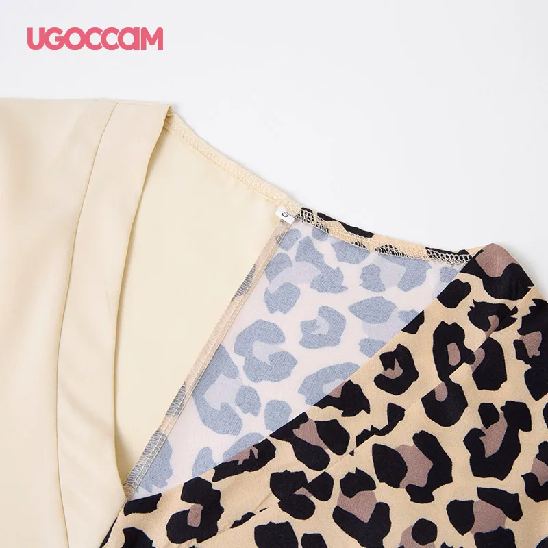 Женские футболки UGOCCAM модная футболка с леопардовым принтом и V-образным вырезом
