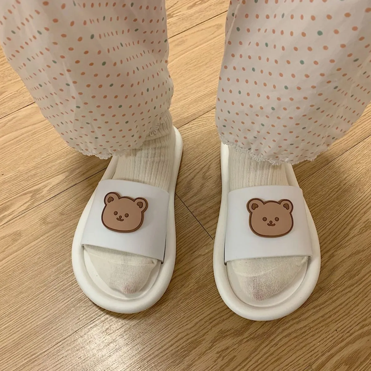 

Сандалии женские домашние на плоской подошве, шлепанцы из пластика, для ванной, домашние тапочки с животными, летняя обувь, 2021