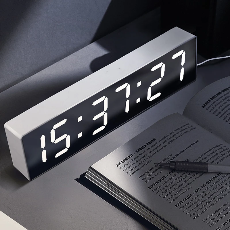 

Led Silent Digital Clock Electronic Desk Date Temperature Glowing Lcd Bedroom Digital Clock Reloj Mesa Home Decor Clock DB60SZ