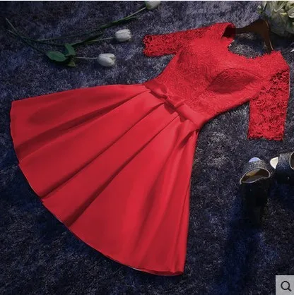 Сексуальное короткое атласное мини платье с круглым вырезом и коротким