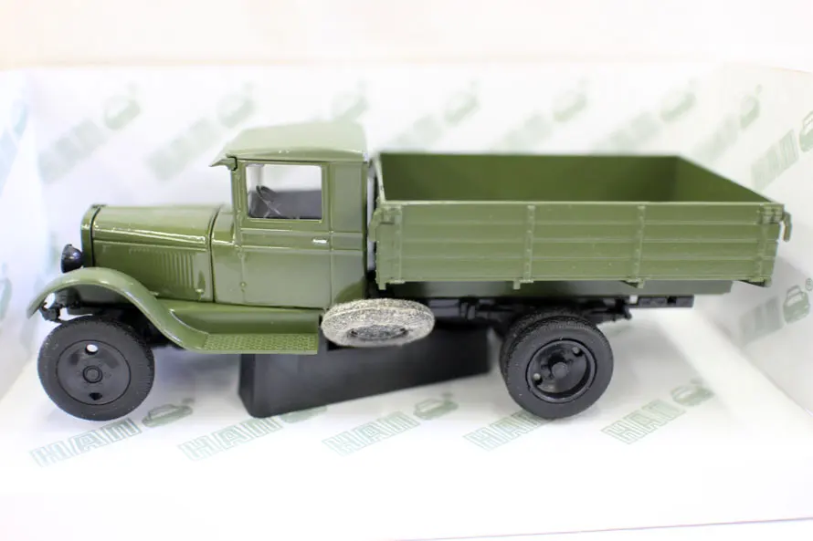 Классическая 1:43 шкала литья под давлением сплав Металл Винтаж русский грузовик миниатюрный моделирование статические Автомобили Модель дисплей коллекция
