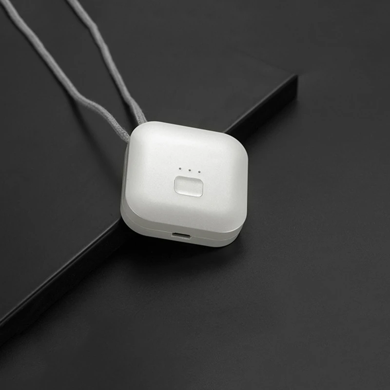 

Mini Hanging Neck Purifier Portable Portable Negative Ion Air Purification