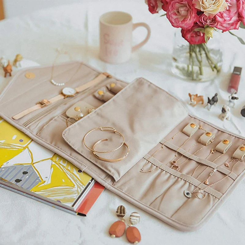 

Travel Jewelry Organizer Roll Foldable Jewelry Case for Journey-Rings, Necklaces, Bracelets, Earrings, Black