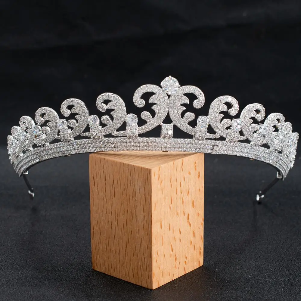 

Gorgeous Cubic Zirconia Wave Wedding Bridal Princess Diana Tiara Crown Diadem Women Hair Jewelry Accessories CH10327