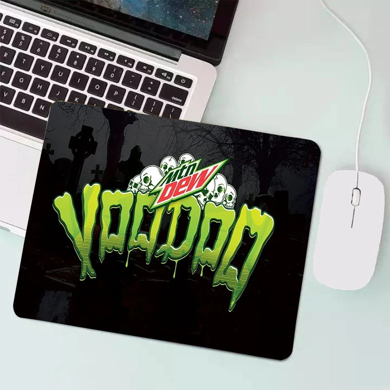 

Small Pc Gaming Accessories PC Gamer Cabinet Rug Mouse Pad Voodoo Doll Desk Mat Anime Mausepad Varmilo Mice Keyboards Computer