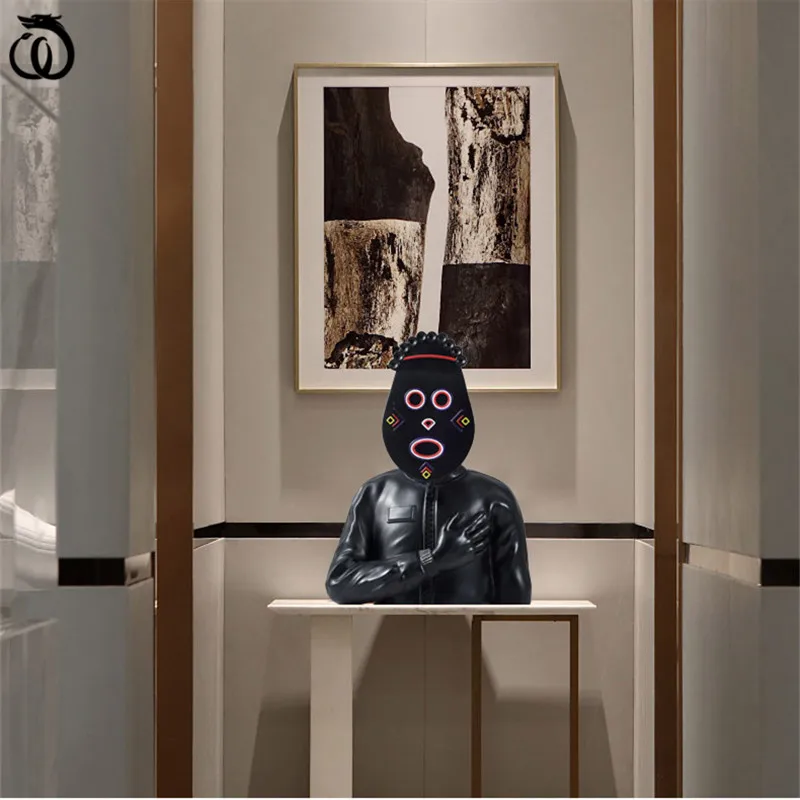 

WU CHEN LONG Modern Simple Abstract Aborigines Figure Art Sculpture Character Statue FRP Craft Lucky Home Decoration Gift R6786