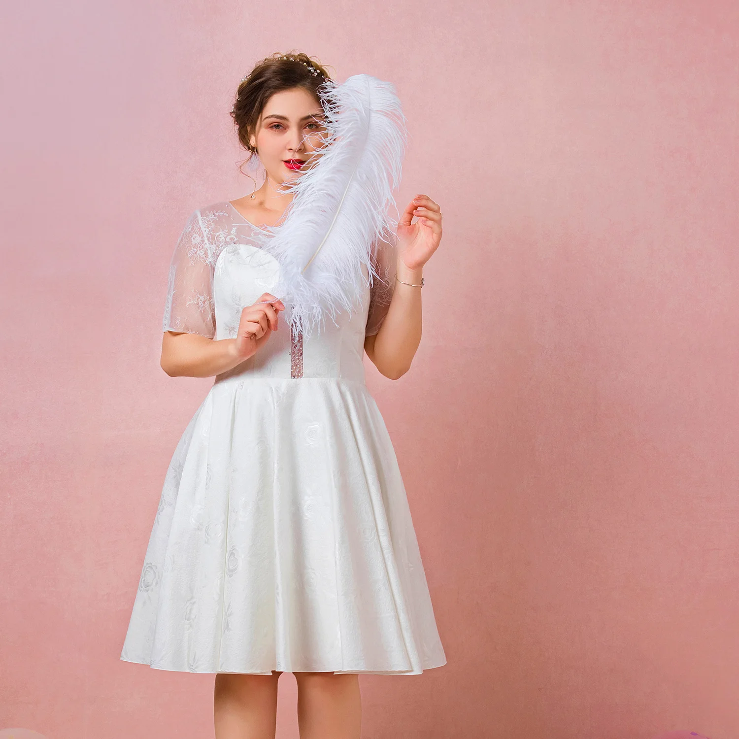 Свадебное платье Элегантное белое с круглым вырезом длиной до колена шифоновое