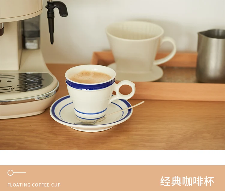 

Kitchen,Dining & Bar