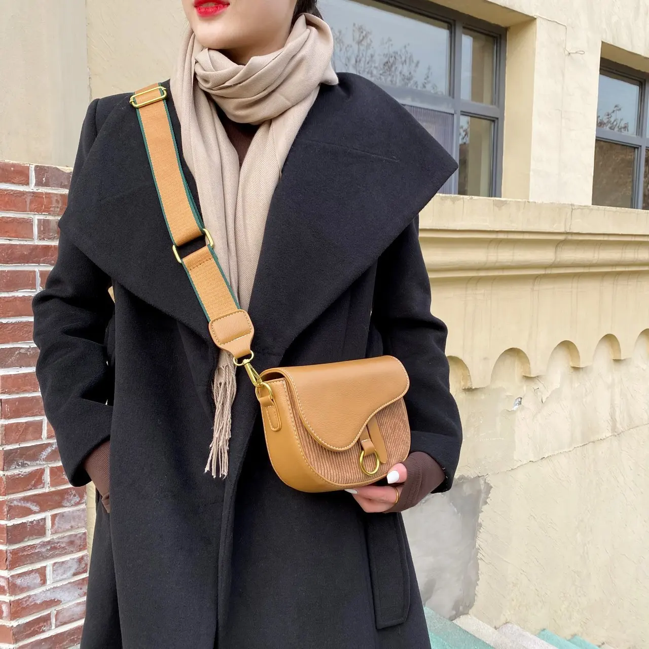 

Texture Female Bag 2021 New PU Leather Women's Luxury Brand Shoulder Bag Retro Saddle Bag Crossbody Bag Handbags For Women