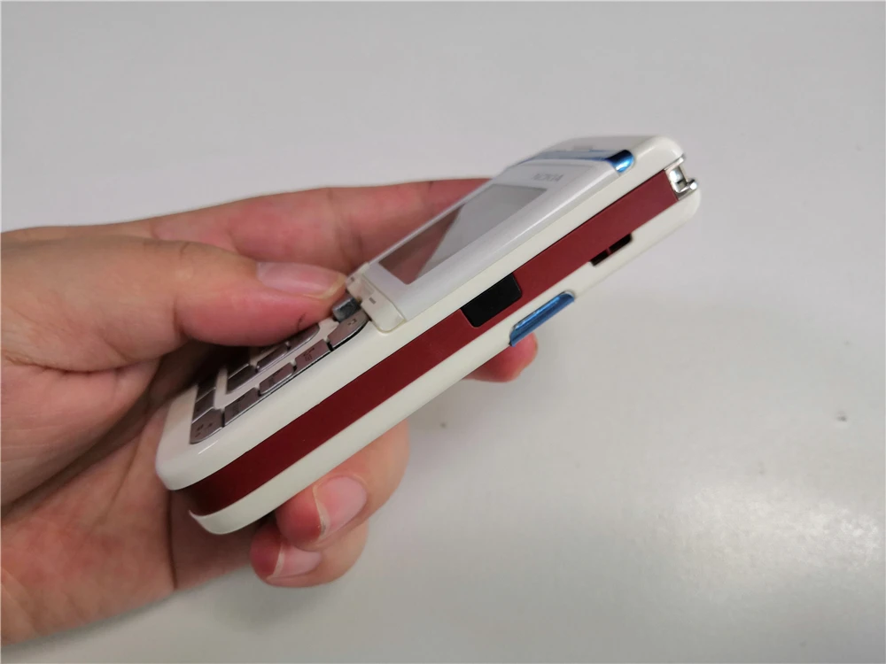 Оригинальный разблокирована Nokia 7260 с одинарным сердечником FM радио 760 мАч