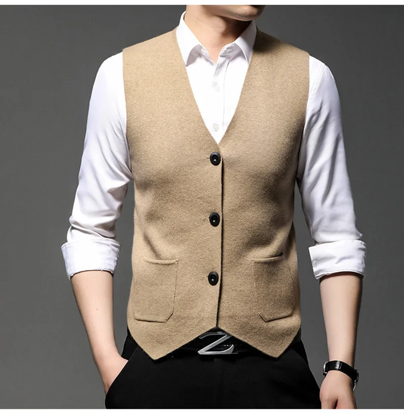 Рисунок 3 - Мужской жилет с V-образным вырезом