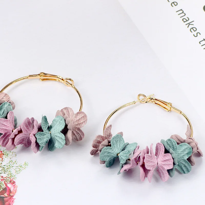 

New petal earrings Fashionable earring flower earrings All-match small fresh flower earrings for women