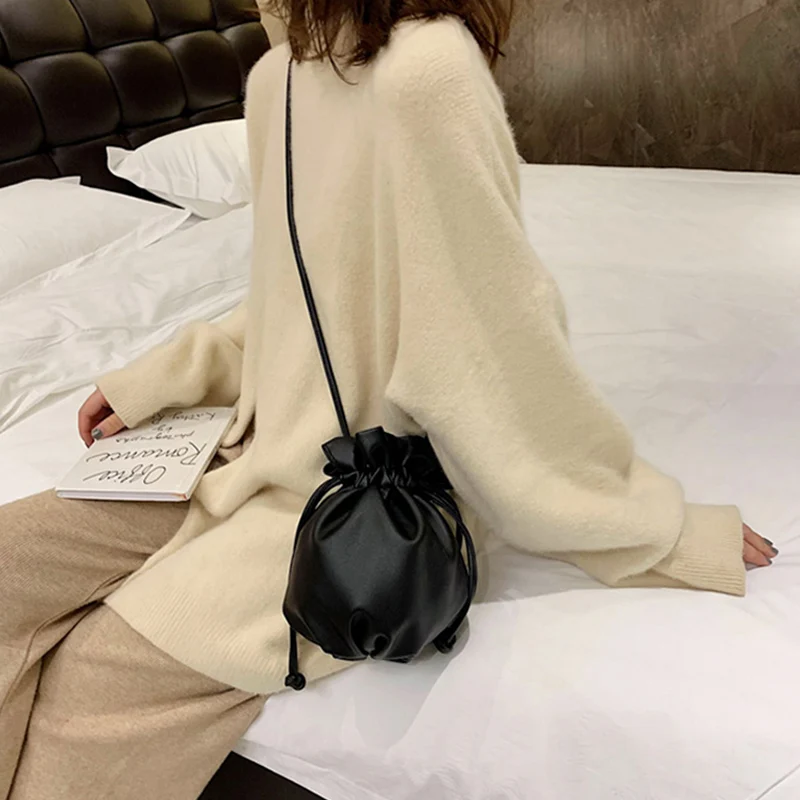 

CCRXRQ Fashion Women Shoulder Bags 2020 Autumn New Soft Leather Bucket Bag Brand Designer Crossbody Messenger Bag Small Handbags