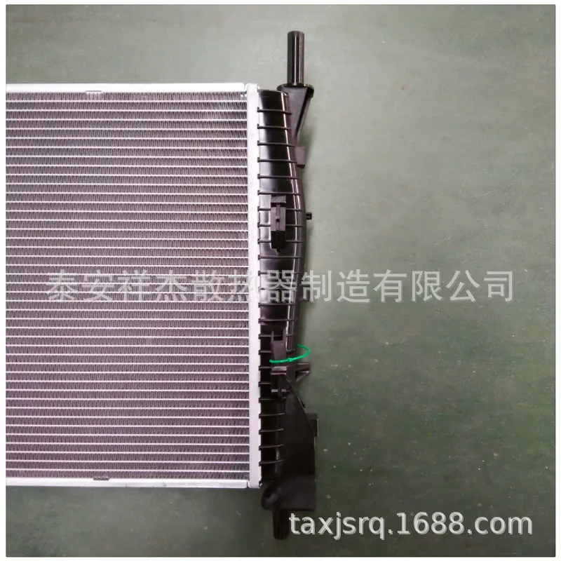 Радиатор для водяного бака автомобильного радиатора европейские и американские