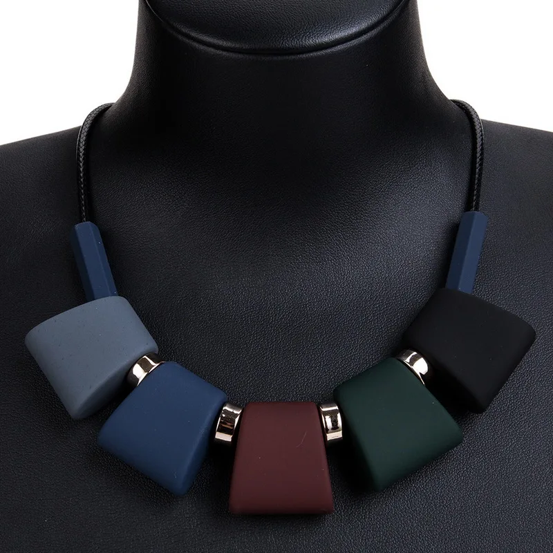 Ожерелье с подвеской из полимерных бусин длинное недорогое массивное ожерелье в