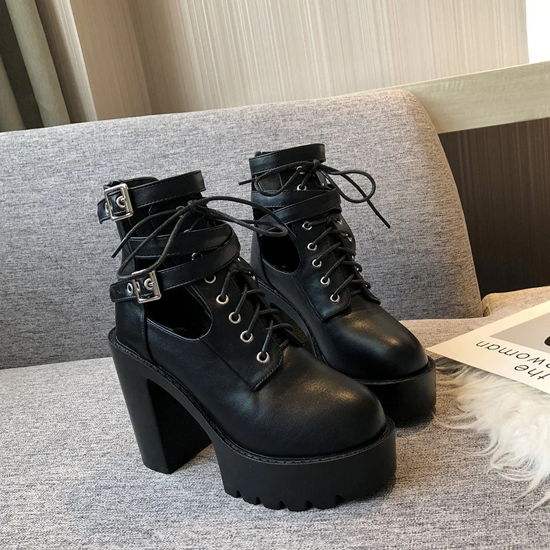 Женские байкерские ботильоны на очень высоком каблуке с пряжкой и ремешком в