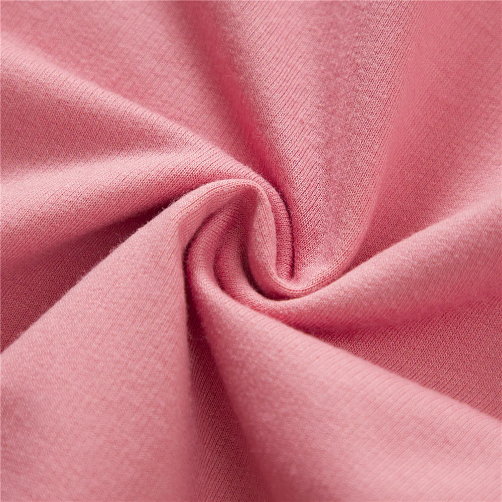 Женская толстовка с капюшоном розовая осенняя оверсайз мультяшным принтом гусей