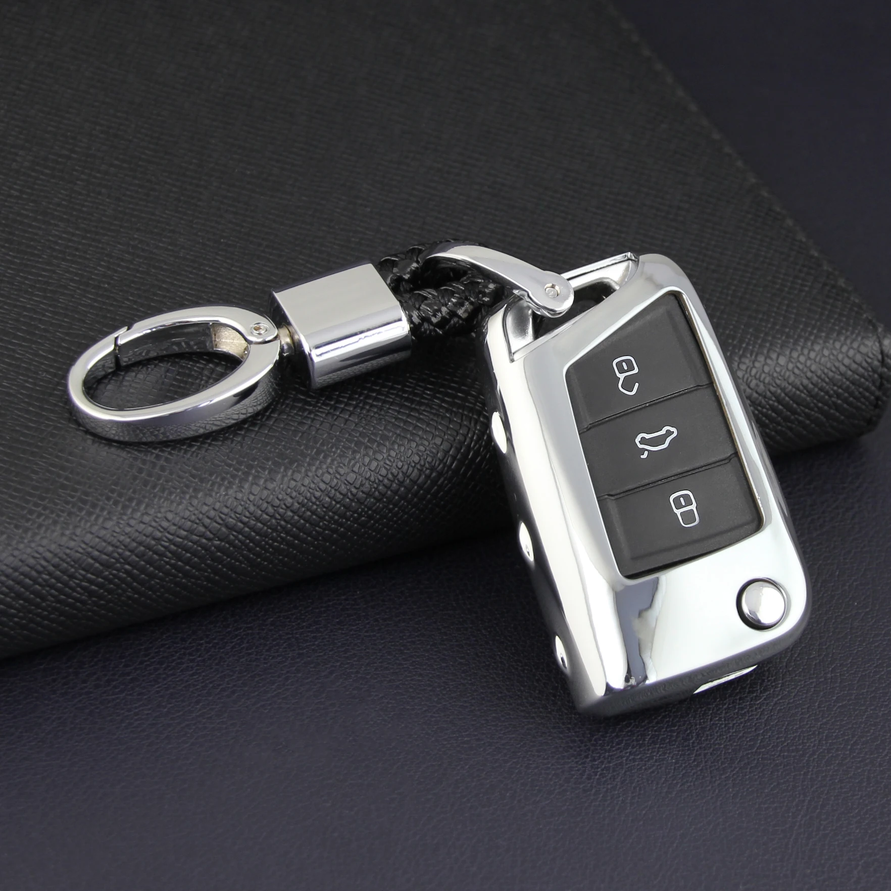 Чехол-книжка для автомобильных ключей с кольцом-цепочкой серебристый |