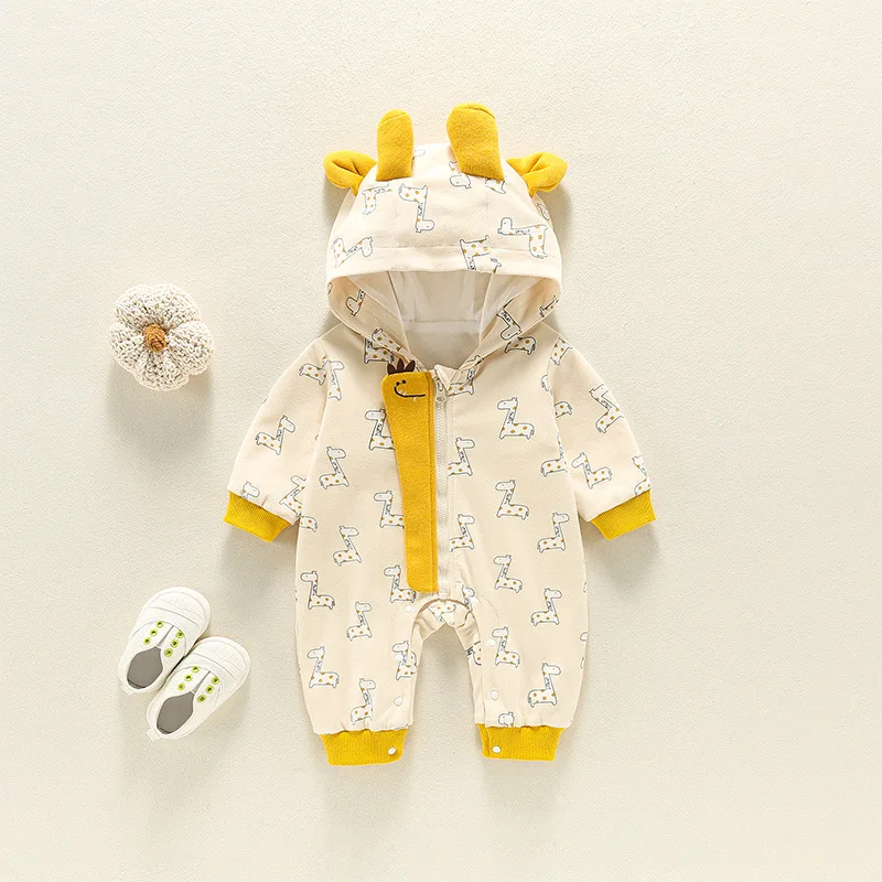 

One-piece clothes 2021 spring male and female baby clothes 1 giraffe hooded climbing printing cute