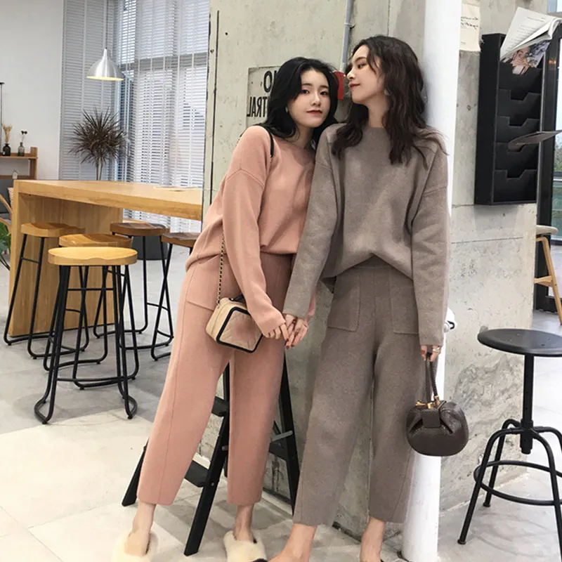 

Knitted Women's Two Piece Sweater Set Pant Suit Autumn Ankle-length Sports Suits Female 2020 Fashion Batwing Sleeve 2 Piece Sets