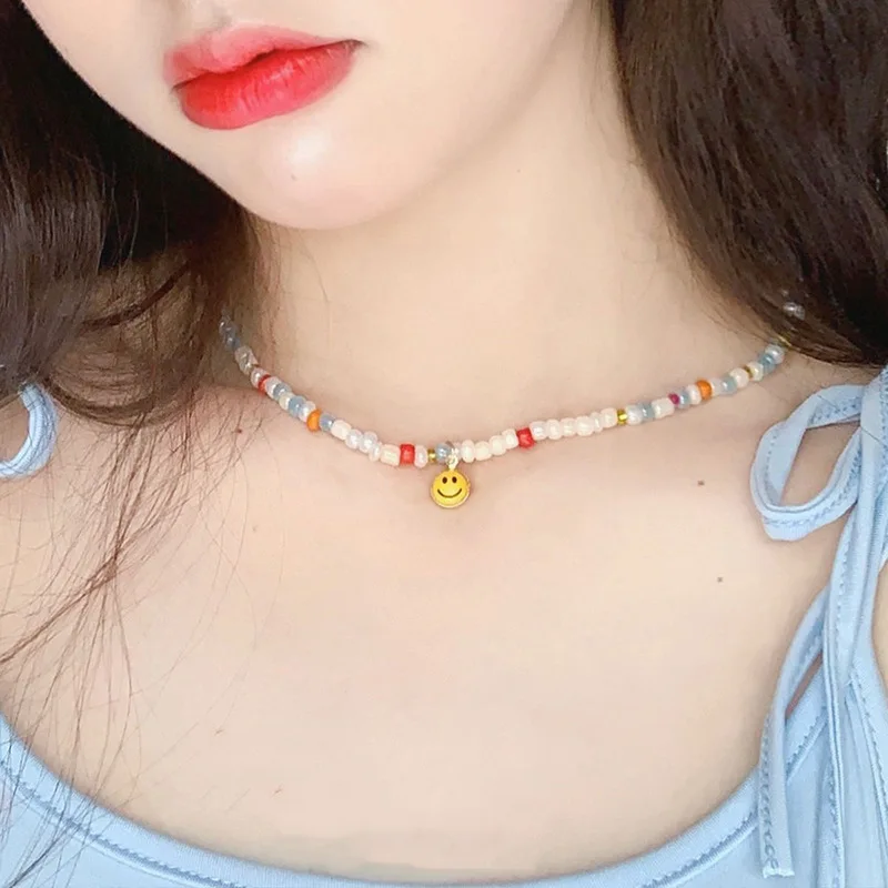 

Vintage Resin Colorful Beaded Chain Choker Necklace for Women Smiley Pendant Necklaces Cute Girly Sweet Charm Trend Jewelry