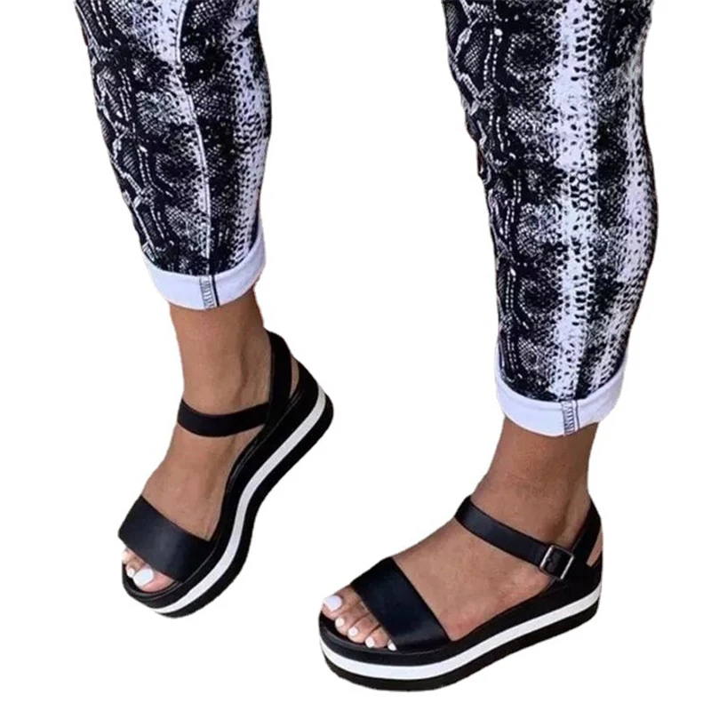 

NEW Women's Sandals Summer New Fashion Mid Heel Color Buckle Sandals Plus Size European And American Leisure Thick Soled Sandals