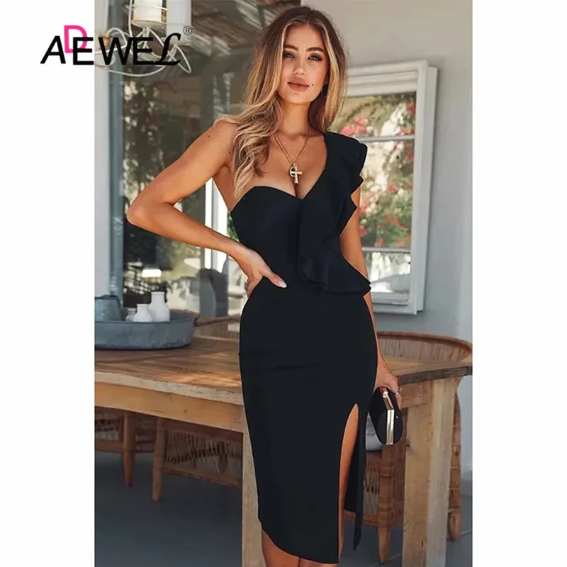 Женское платье с оборками ADEWEL черное облегающее до середины голени разрезом на