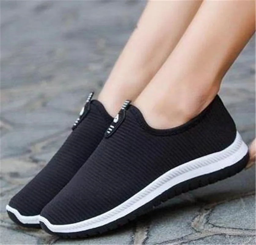 

Fashion Lightweight Sneakers Outdoor Sports Breathable Mesh Comfort Running Shoes Cushion Lace Up