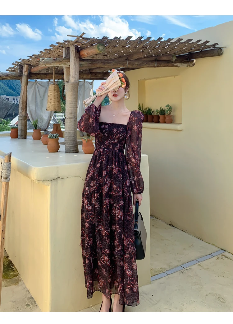 Длинное богемное платье с квадратным вырезом и открытой спиной в стиле бохо -