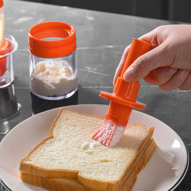 Portable Silicone Oil Bottle with Brush Grill Brushes Liquid Pastry Kitchen Baking BBQ Tool Temperature Resistant | Дом и сад