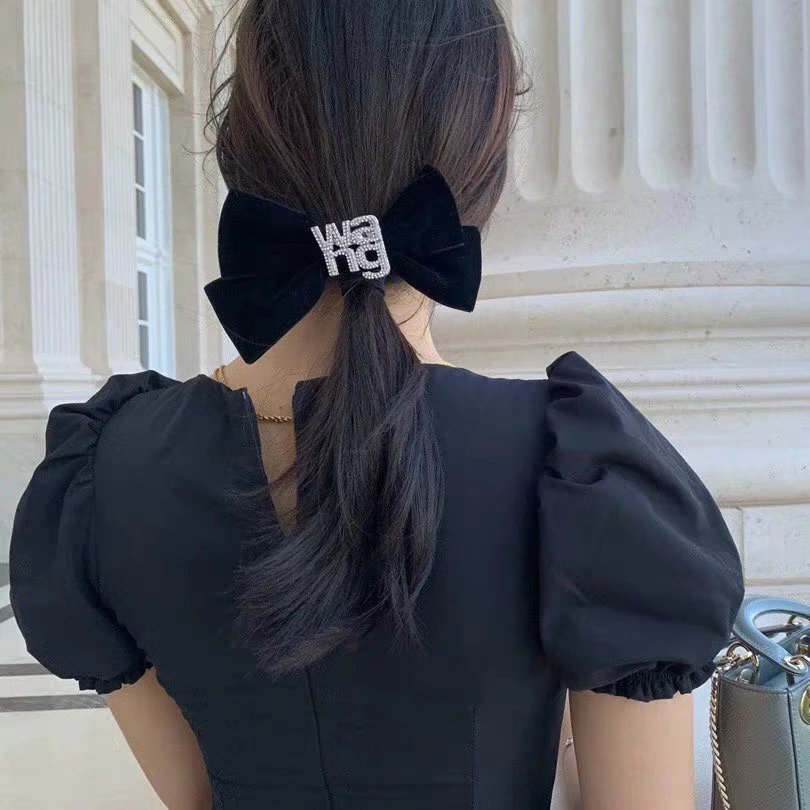 

2020 new design women WANG letter rhinestone coral fleece hair bands elastic headwear high quality