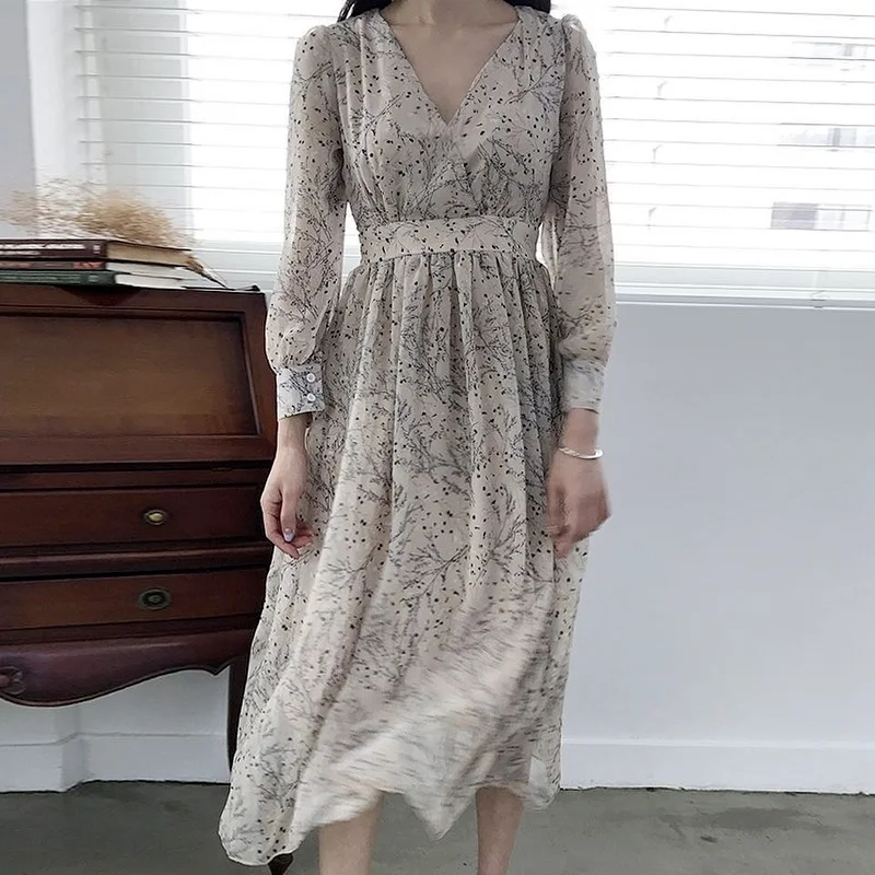 

2021 Spring Autumn Women Long Fairy V-neck Date Dress New Long Sleeve Dresses Female Fashion Korean Slim Maxi Printed Dress