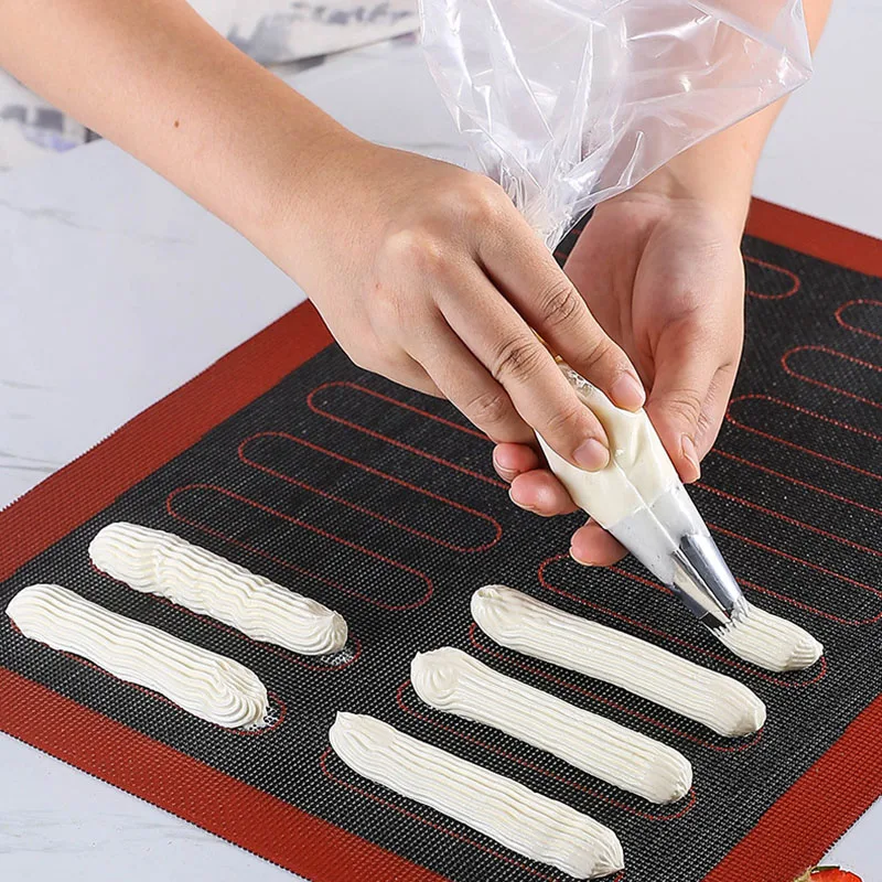 Перфорированный силиконовый коврик для выпечки антипригарный термостойкий 40x30