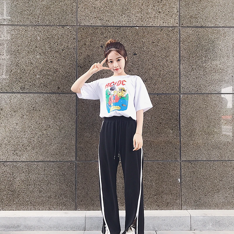 

2017 Summer New Fashion Cute Cartoon Printed Halajuku Loose All Match Short Sleeve White Female T-shirts