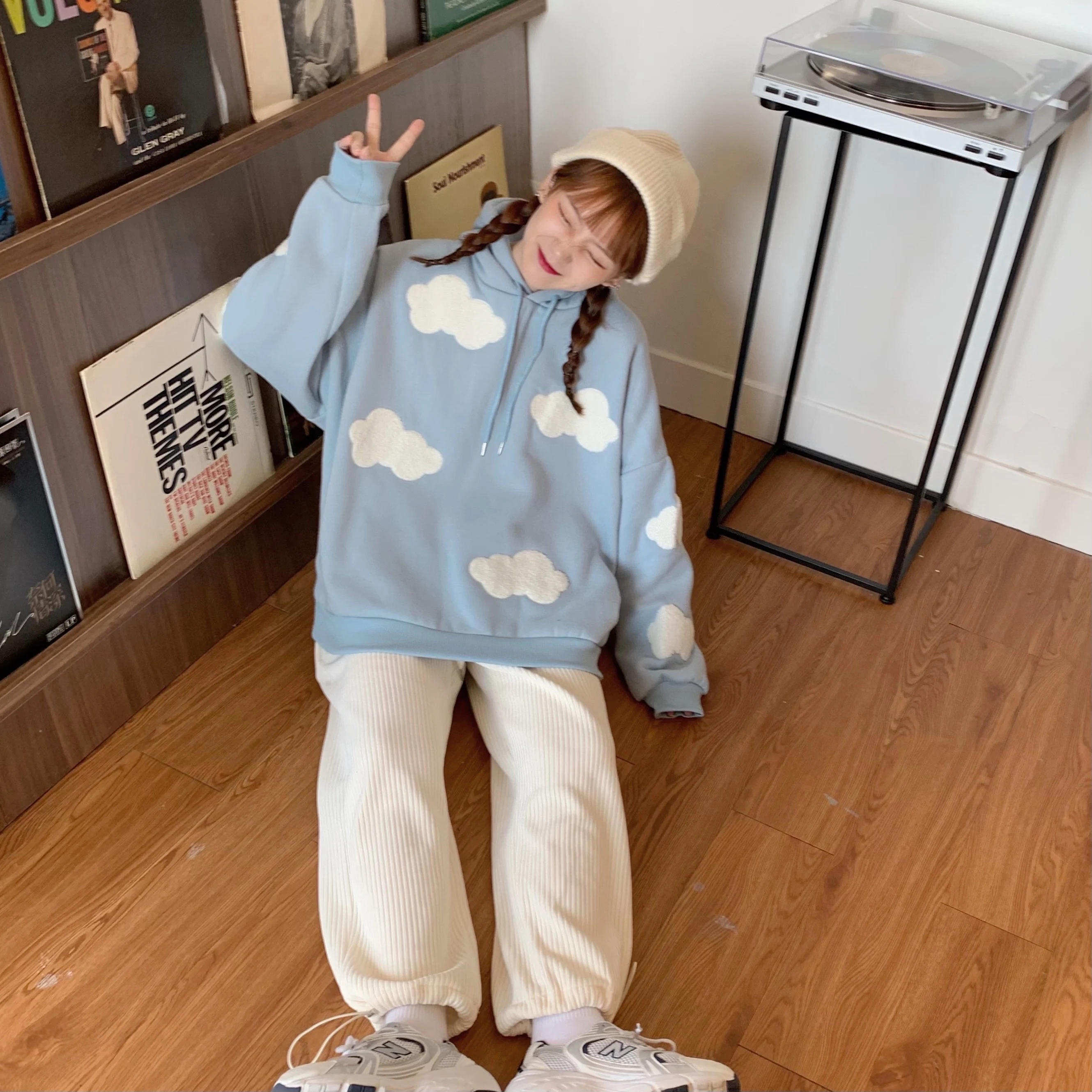 

New Autumn Harajuku Casual Women Sweatshirt Loose Korean Thickened Plus Fleece Hoodie Female Student Cloud Pullover Mujer