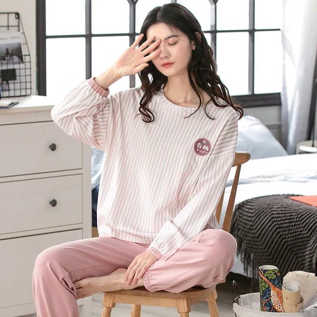 

Autumn Winter Warm Women Cotton Pajamas Set Sexy V-Neck Pajamas Kawaii Love Pattern Women Yellow Loose Casual Homewear Sleepwear