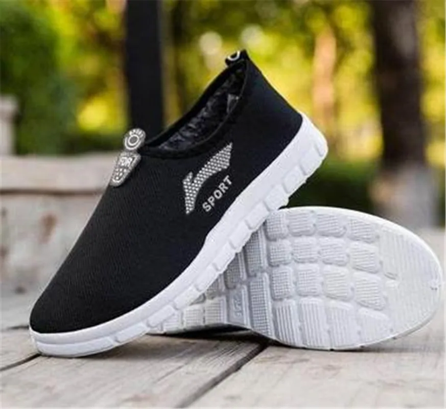 

Fashion men Lightweight Outdoor Sports Comfort Running Shoes Cushion 2021