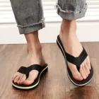 Летние мужские шлепанцы обувь для ванной, Нескользящие однотонные мужские тапочки, домашние или уличные шлепанцы, домашняя обувь, Zapatos De Hombre